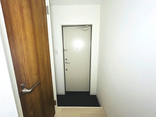 エハコ日暮通の玄関