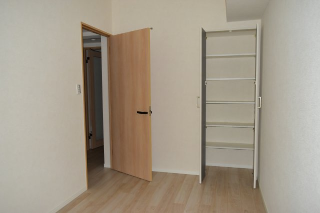 府中市武蔵台３丁目の中古マンションの収納