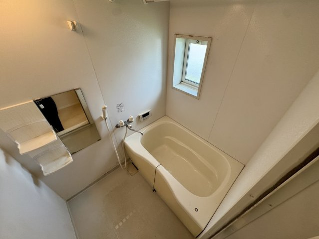 サンメゾン泉沢　Ａの浴室