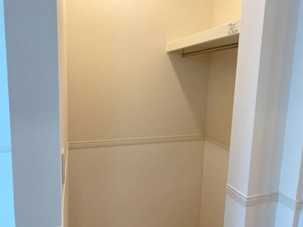 リブロ弐番館の収納
