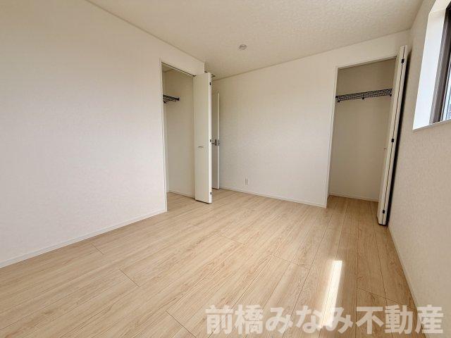 【新築】前橋市青柳町第28　４号棟(全10棟)　クレイドルガーデン　新築建売分譲の洋室|広々とした洋室です