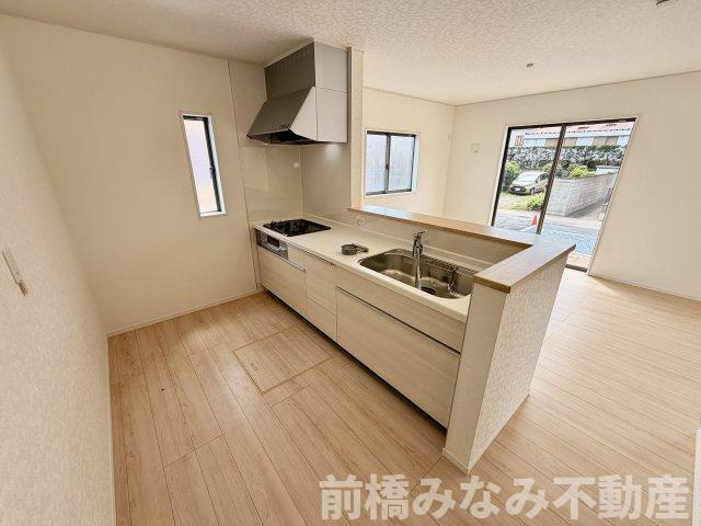 【新築】前橋市青柳町第28　４号棟(全10棟)　クレイドルガーデン　新築建売分譲のキッチン|キッチンでお料理をお楽しみください