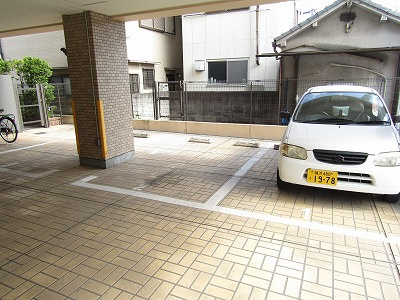 ウィンプラネットの駐車場