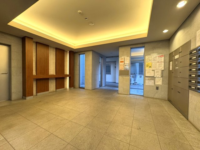 アンビシャス川口青木のエントランス