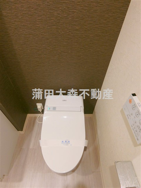 M-1 Tokyo 蒲田本町のトイレ|温水洗浄便座付きのタンクレストイレ