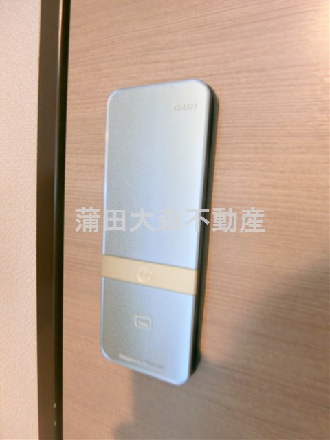 M-1 Tokyo 蒲田本町の玄関