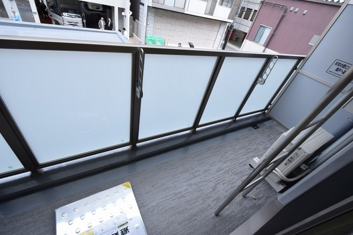 神戸海岸通　萬利Residenceのバルコニー