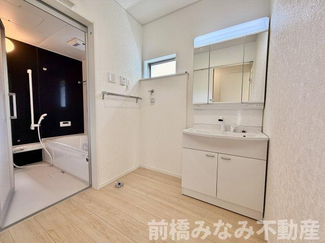 【新築】前橋市青柳町第28　８号棟(全10棟)　クレイドルガーデン　新築建売分譲の独立洗面台|独立洗面台です