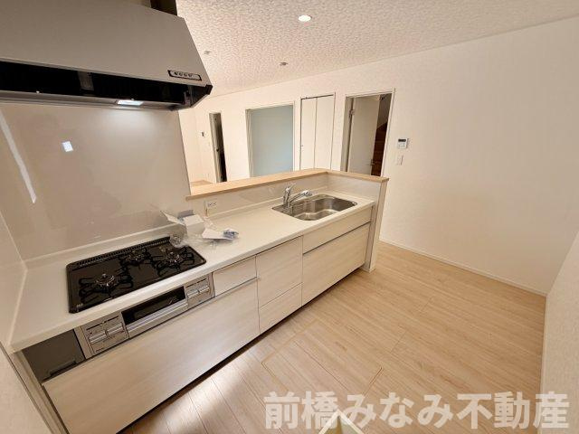 【新築】前橋市青柳町第28　８号棟(全10棟)　クレイドルガーデン　新築建売分譲のキッチン|きれいなキッチンです