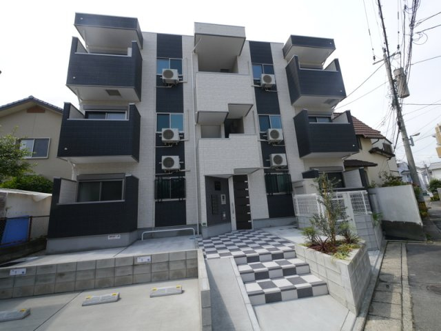 Luana姪浜　下山門小学校区のロビー|Luana姪浜