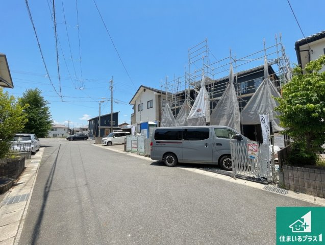 近江八幡市船木町　第1期　新築一戸建ての前面道路含む現地写真|周辺は落ち着いた街並みの住宅地！子育てがしやすい住環境です！まだ未完成ですが、現地でしかわからない事もございます。是非一度ご覧ください。