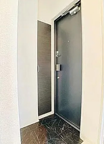 LYNX北千住Ａ棟の玄関