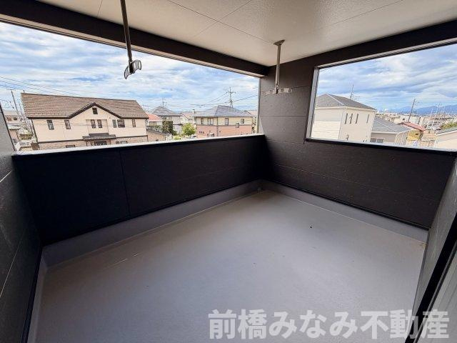 【新築】前橋市青柳町第28　９号棟(全10棟)　クレイドルガーデン　新築建売分譲のバルコニー|バルコニーからの眺めを楽しみながら食事をしませんか