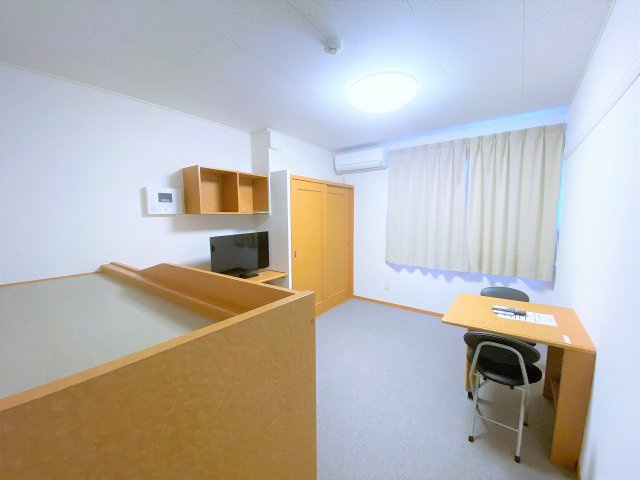 レオパレス都城ＫＥＩの居間・リビング|設備・仕様は号室により異なる為、現況を優先致します。
