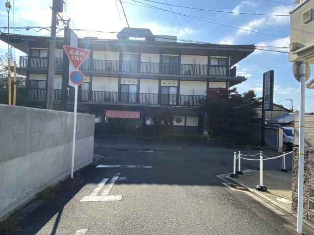 岡崎天王町 建築条件無し 土地の前面道路含む現地写真