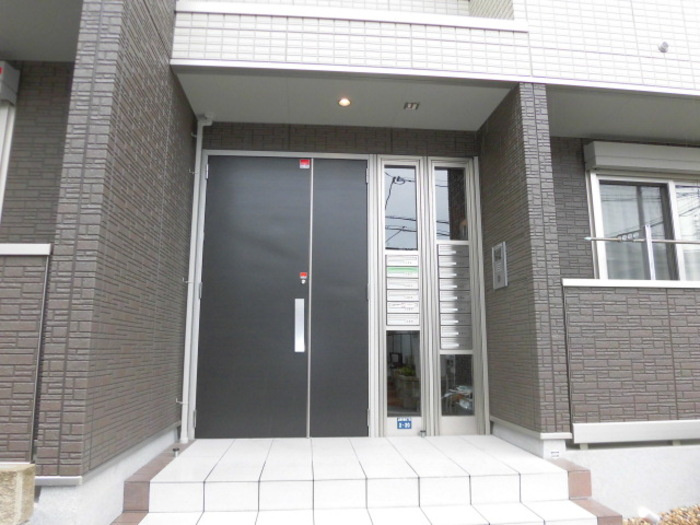 AQUILA上筒井のエントランス