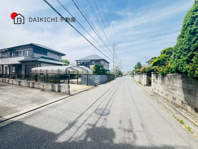 【前面道路含む現地写真】 | 行田市城西　中古戸建