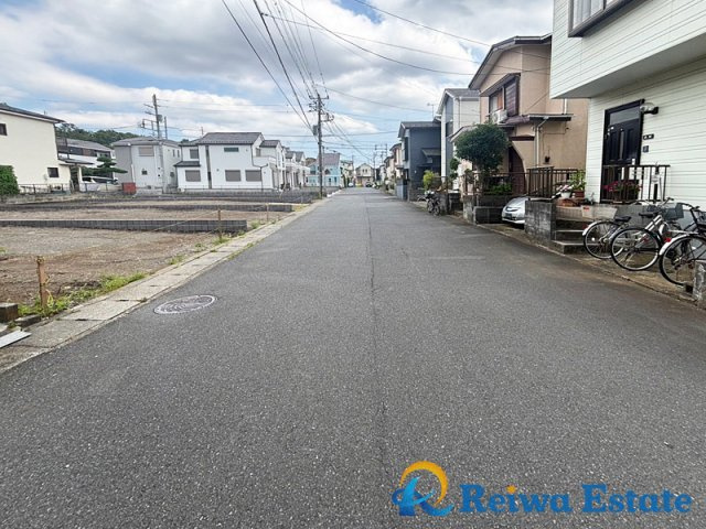 新築戸建　茅ヶ崎市甘沼　全4区画の前面道路含む現地写真