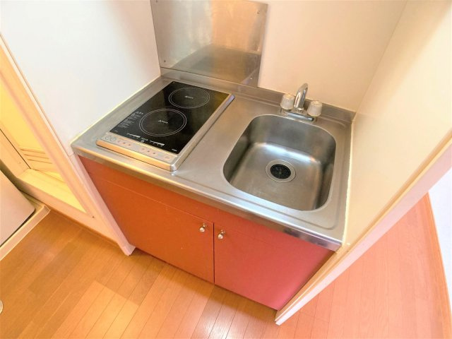 【キッチン】 | 設備仕様は号室により異なる為、現況を優先とします。