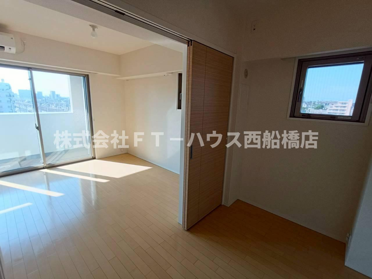 パークアクシス西船橋本郷町の居間・リビング