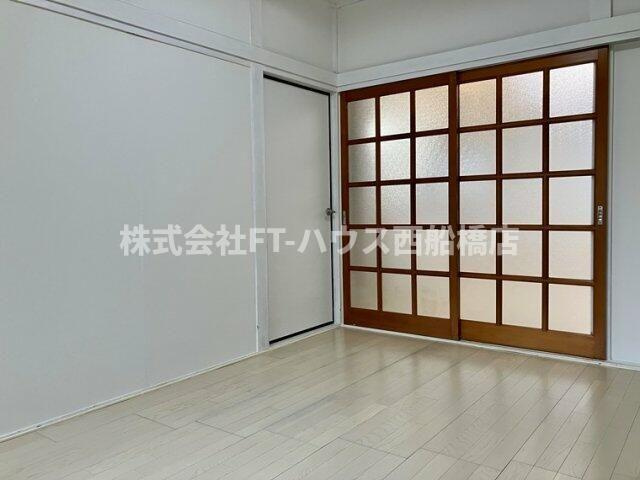 上山町戸建の寝室