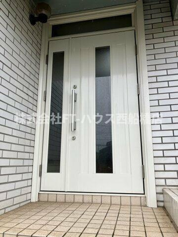 上山町戸建のエントランス