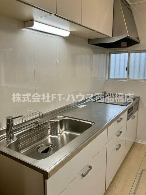 上山町戸建のキッチン