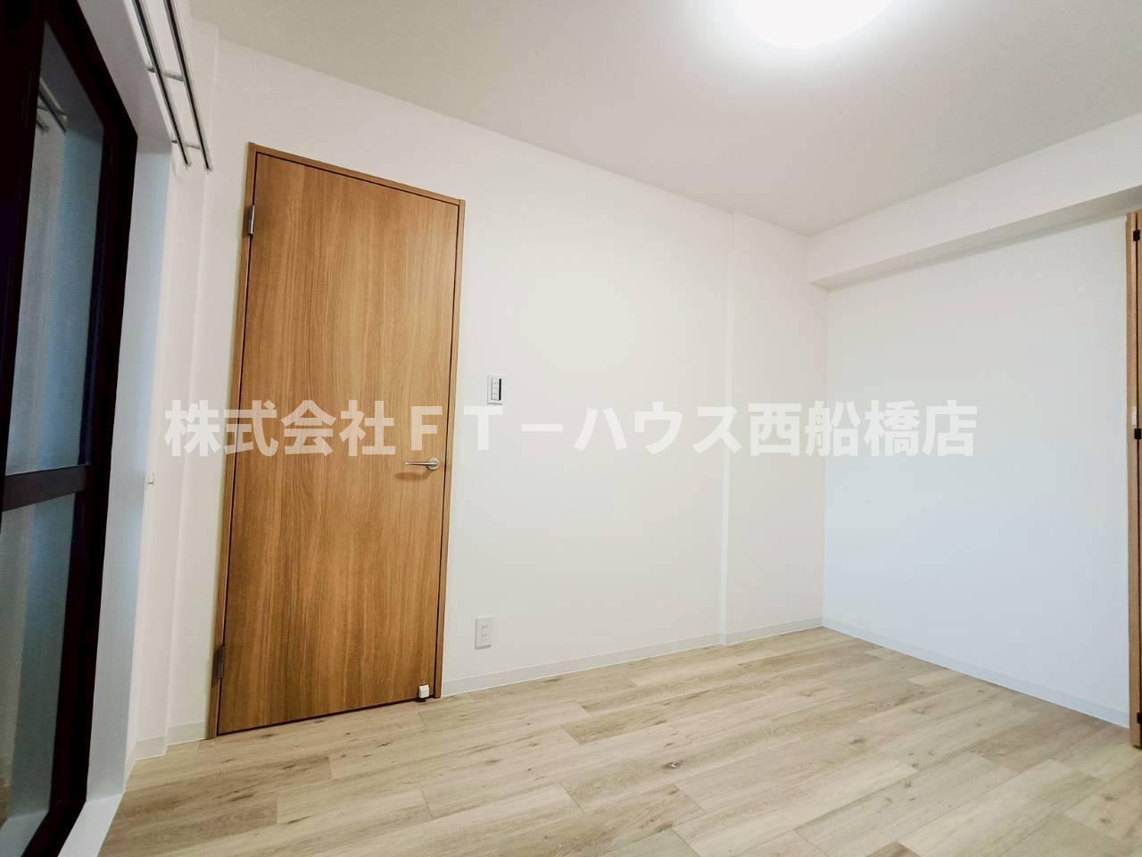 西船橋スクエアガーデンの洋室