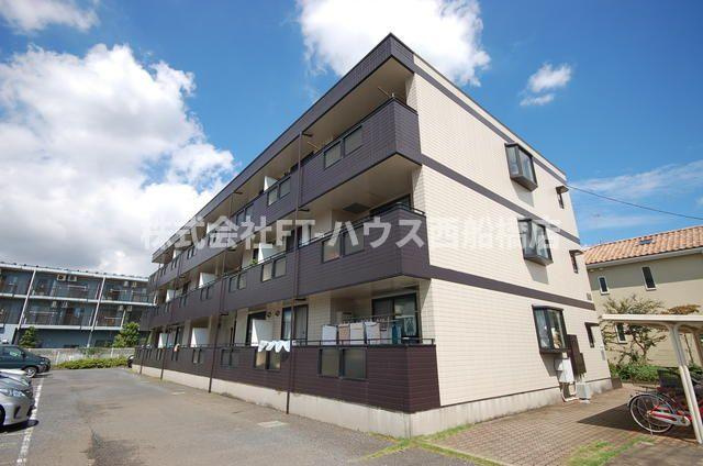 グランシャリオ船橋の外観