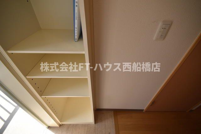 金子ビルの玄関