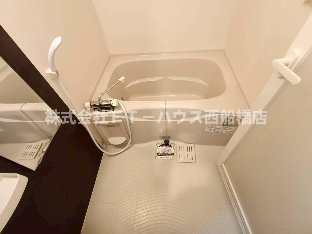 ＬＥＯ六拾番館の浴室