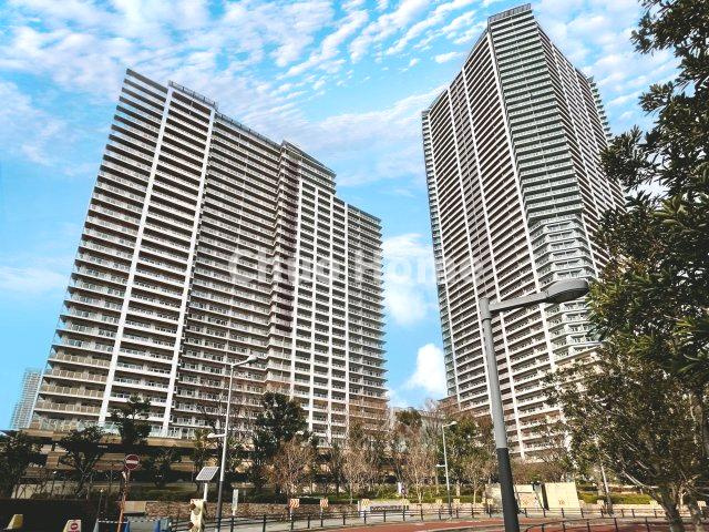 アーバンドックパークシティ豊洲タワーBの外観|2008年11月築・32階建てタワーマンション。ペットの飼育可能マンションです。