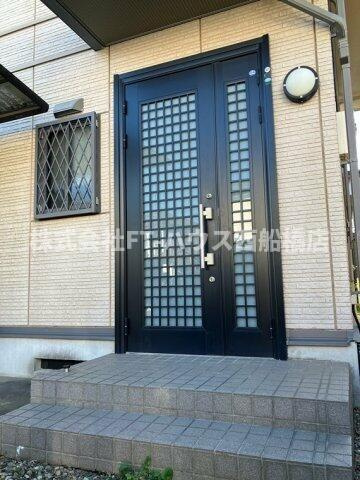中山戸建のエントランス