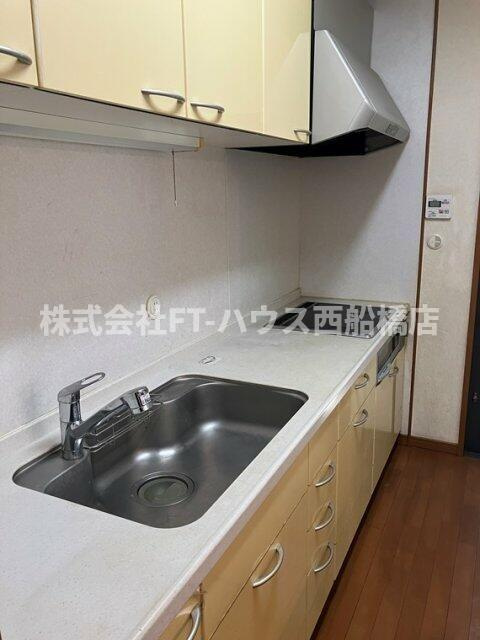 中山戸建のキッチン