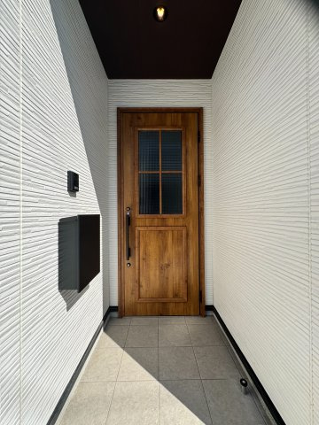 入間市下藤沢新築戸建のエントランス