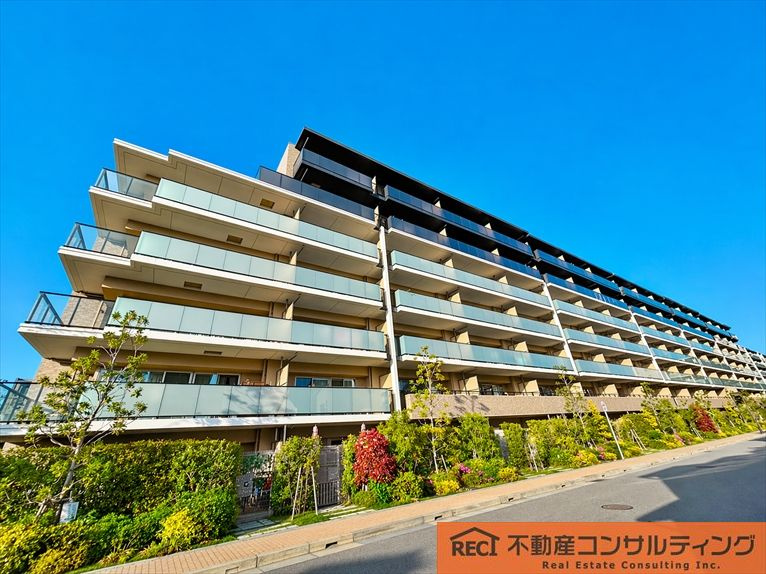 ルネ西宮甲子園の外観