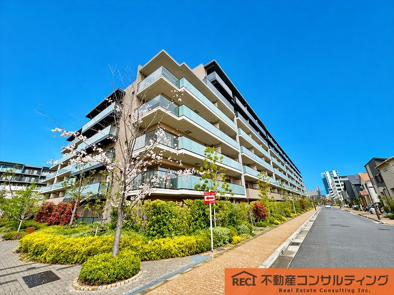 ルネ西宮甲子園の外観
