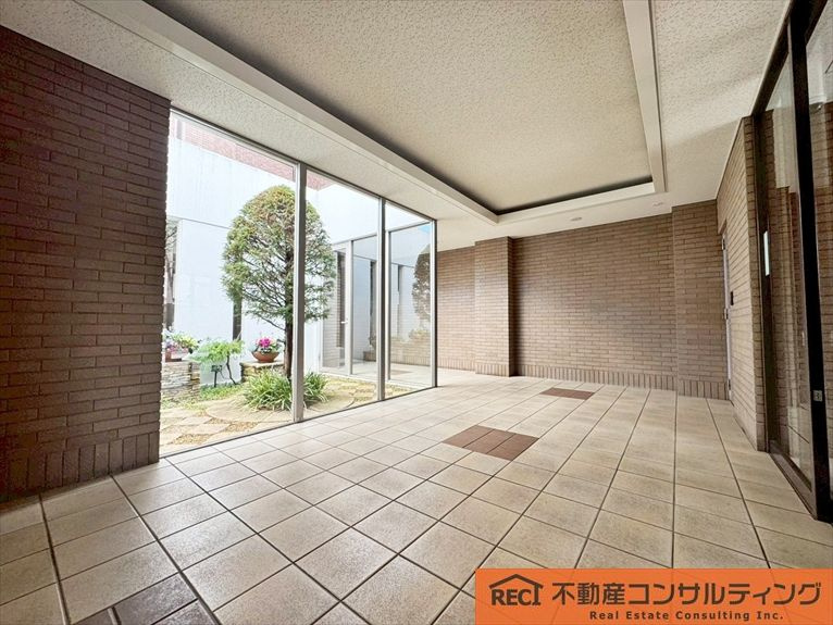 イトーピア香櫨園酒蔵通りのエントランス