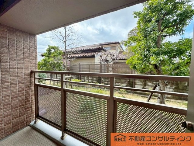 イトーピア香櫨園酒蔵通りのバルコニー