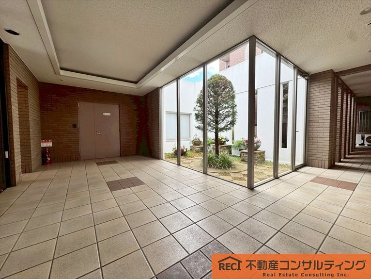 イトーピア香櫨園酒蔵通りのエントランス