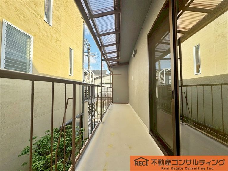 尼崎市武庫の里1丁目　中古戸建のバルコニー