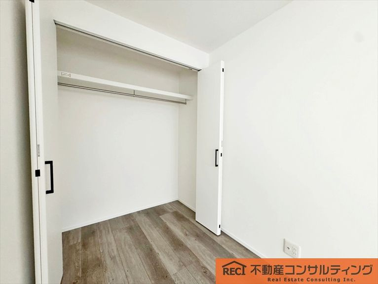尼崎市武庫の里1丁目　中古戸建の収納