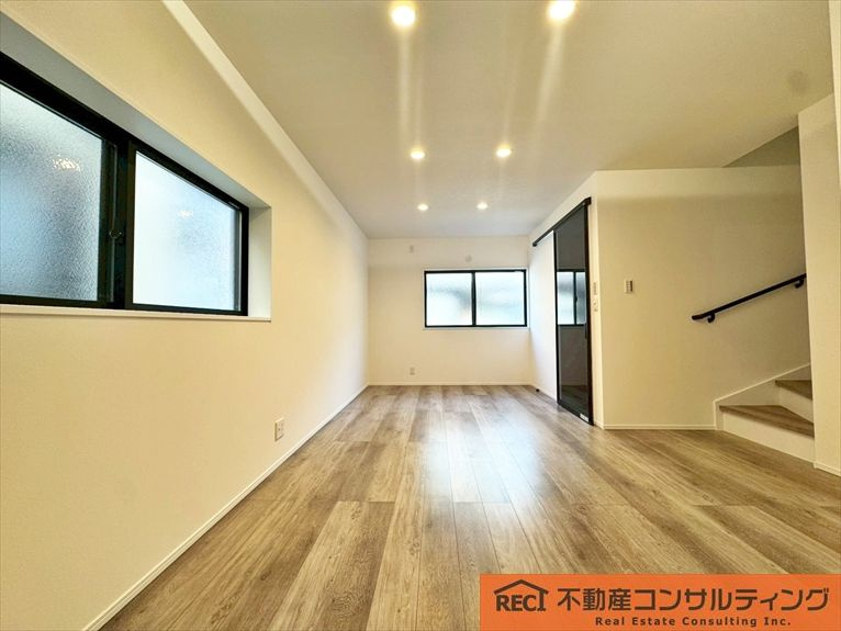 尼崎市武庫の里1丁目　中古戸建の内装|閑静な住宅街です
