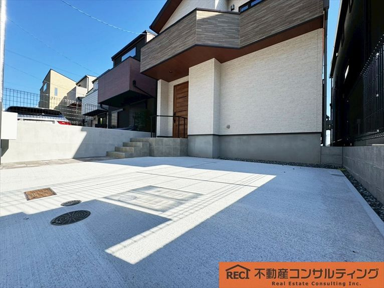 神戸市東灘区甲南台　新築戸建　1号地の駐車場