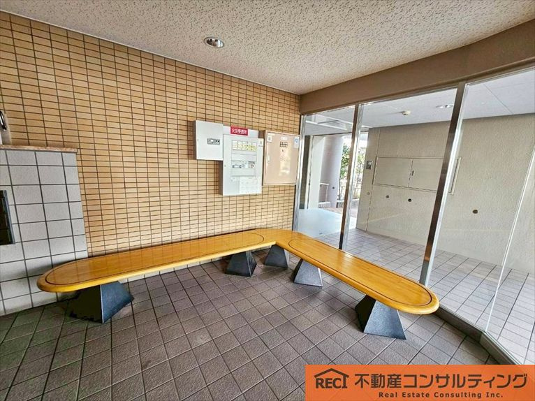 ラ・ヴェール甲子園のエントランス