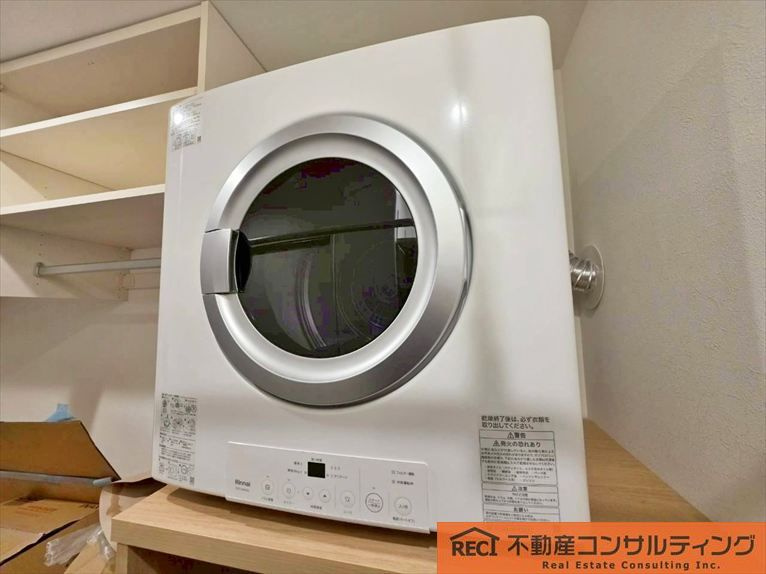 神戸市灘区城の下通3丁目　中古戸建の前面道路含む現地写真
