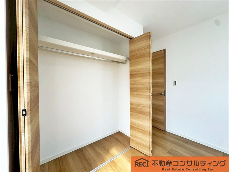 西宮市里中町2丁目　中古戸建の寝室