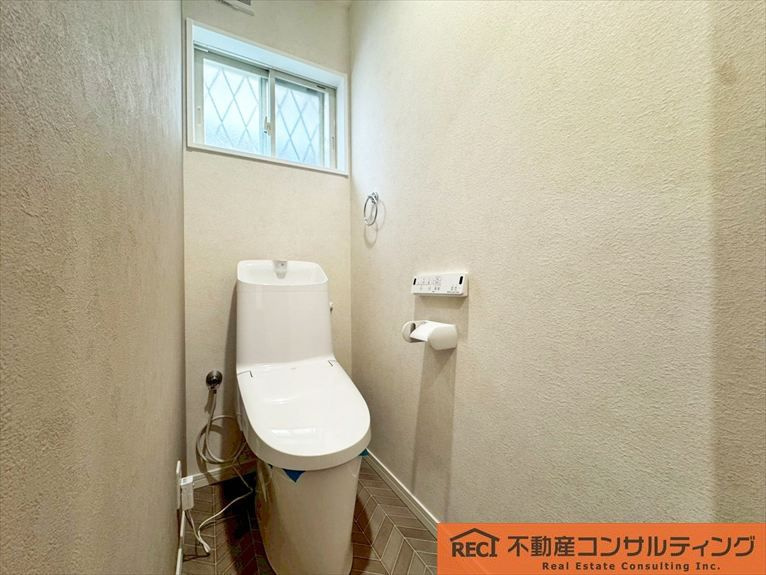 西宮市里中町2丁目　中古戸建のキッチン