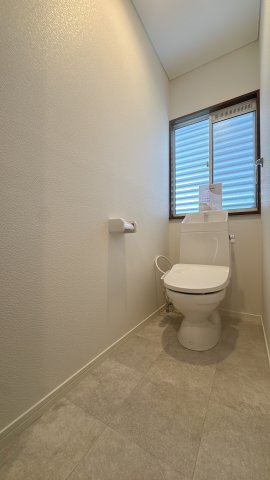 【トイレ】 | 筑紫野市筑紫駅前通２丁目　中古一戸建☆仲介手数料無料☆