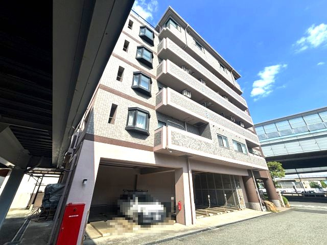 ウエックスマンションの外観